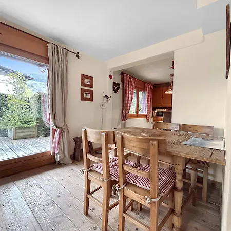 Apartment Cosy Avec Terrasse A
